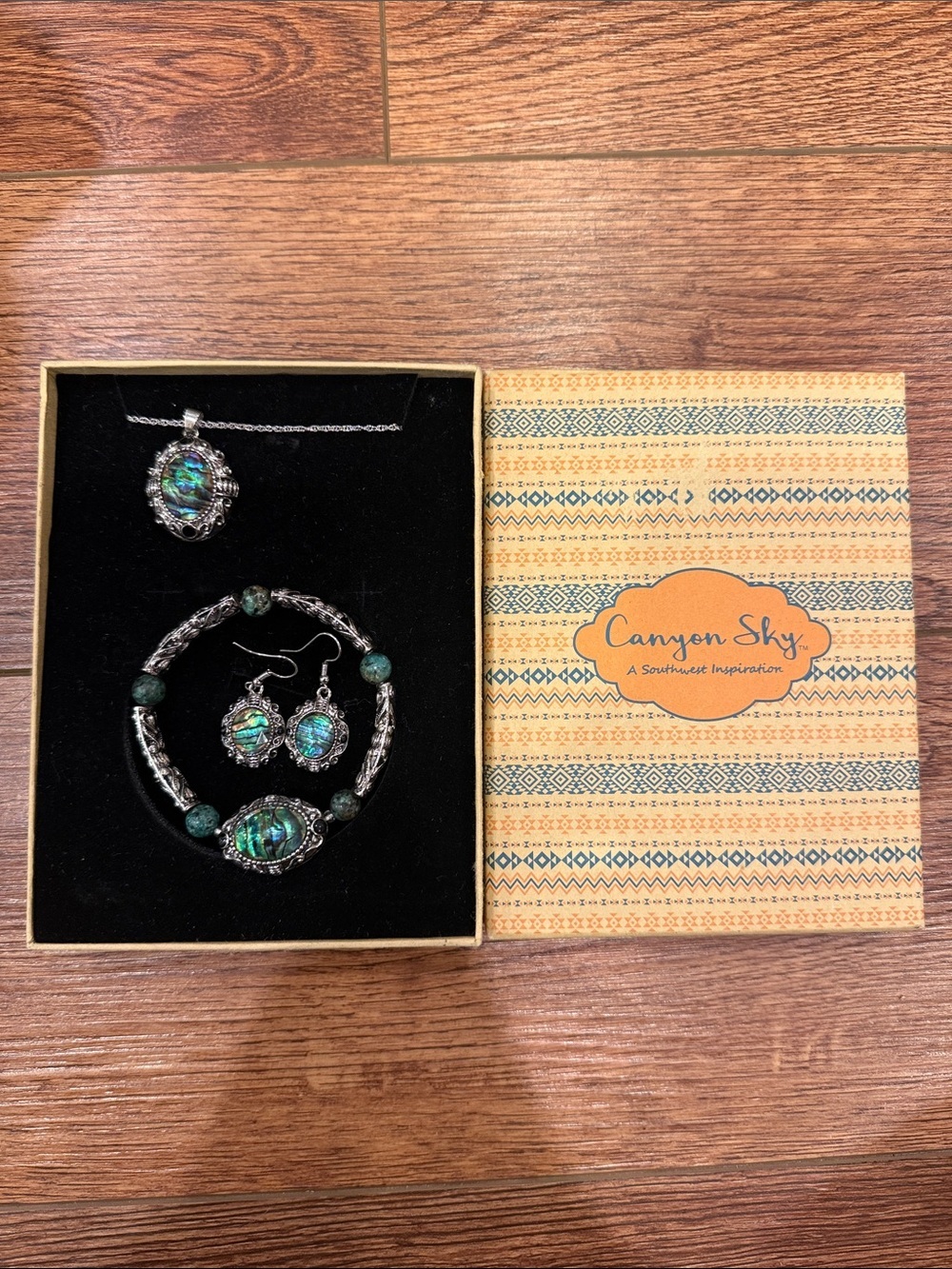 Canyon Sky Green Abalone Necklace, Bracelet & Earring Set